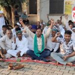 विद्युत समस्याओं के समाधान को लेकर भाकियू ने बिजलीघर पर किया धरना प्रदर्शन—