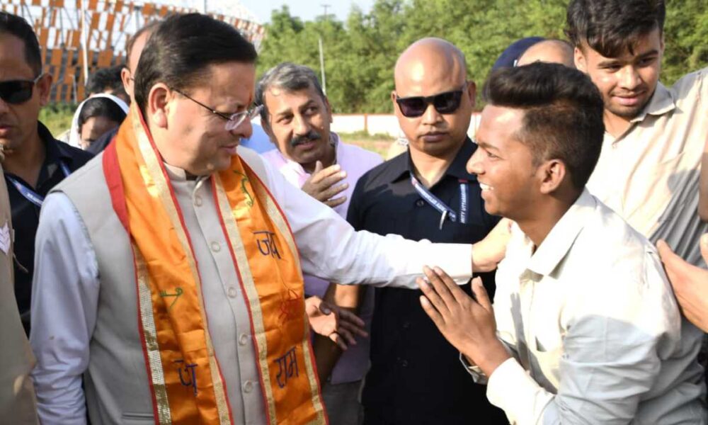 मुख्यमंत्री धामी ने सर्किट हाउस, हल्द्वानी में जनता से मुलाकात कर सुनी जनसमस्याएं