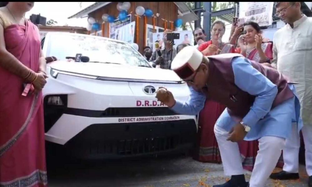 प्रथमबार महिला स्वंय सहायता समूह से पार्किंग संचालन; महिला सशक्तीकरण बनाने की ओर एक अभिनव प्रयास