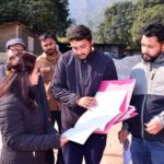 जिलाधिकारी ने किया ग्राम खोली स्थित क्रिटिकल केयर ब्लॉक का औचक निरीक्षण