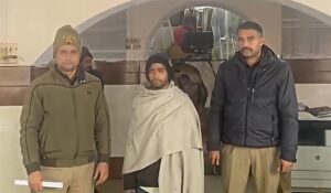 चरथावल पुलिस ने अवैध तमंचा व जिंदा कारतूस सहित युवक को किया गिरफ्तार, भेजा जेल 