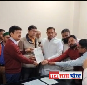 मुजफ्फरनगर में एटीएस व्यवस्था के विरोध में भाकियू (अराजनितिक) ने आरटीओ प्रशासन को सौंपा ज्ञापन