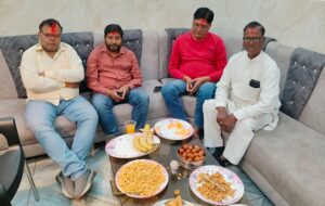 चरथावल में होली मिलन समारोह, प्रमुख समाजसेवी एवं चेयरमेन पद के प्रत्याशी अभिषेक बंसल ने दी शुभकामनाए