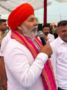 सिसौली में कबड्डी प्रतियोगिता में पहुंचे राकेश टिकैत, खिलाड़ियों का बढ़ाया उत्साह