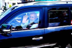 देहरादून में प्रधानमंत्री नरेंद्र मोदी का भव्य स्वागत, 12 किमी रोड शो में उमड़ा जनसैलाब