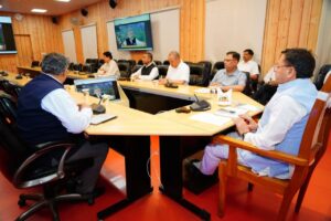 चारधाम यात्रा 2026 को प्लास्टिक मुक्त बनाने का बड़ा अभियान, ड्रोन निगरानी और ‘मनी बैक’ योजना लागू होगी