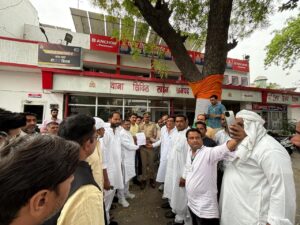 चौधरी चरण सिंह पर टिप्पणी को लेकर आक्रोश, राम अवतार पलसानिया के खिलाफ थानों में दी गई तहरीर