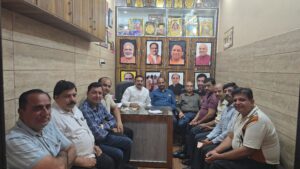 13 अप्रैल को मुख्यमंत्री योगी आदित्यनाथ के आगमन को लेकर व्यापारियों की बैठक