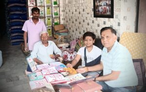 व्यापारिक नव वर्ष पर बही खातों का पूजन कर, अनुज गर्ग अध्यक्ष व्यापार मंडल चरथावल ने दी शुभकामनाएं