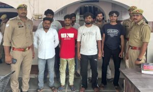 चरथावल पुलिस की बड़ी कार्रवाई: कुटेसरा गांव में मारपीट व पत्थराव कर शांति भंग करने वाले 8 आरोपी गिरफ्तार