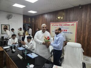 मुजफ्फरनगर में सांसद हरेंद्र मलिक ने दिशा बैठक में विकास कार्यों की समीक्षा की, अधिकारियों को योजनाओं के समयबद्ध क्रियान्वयन के दिए निर्देश