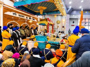 श्रद्धालुओं के लिए खुले श्री हेमकुंट साहिब के कपाट, पहले ही दिन 6500 से अधिक श्रद्धालुओं ने टेका मत्था