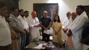 मुजफ्फरनगर: धन सिंह कोतवाल की प्रतिमा स्थापना की मांग तेज, मीनाक्षी स्वरूप ने बोर्ड बैठक में प्रस्ताव रखने का दिया आश्वासन