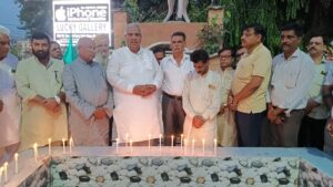 मुजफ्फरनगर में लखनऊ अग्निकांड के मृतक छात्रों को दी गई श्रद्धांजलि, दोषियों पर कठोर कार्रवाई की मांग