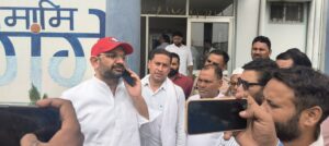 मुजफ्फरनगर में सीवेज ट्रीटमेंट प्लांट पर भड़के विधायक पंकज मलिक, बोले- यह लूट-खसोट का संस्थान बन चुका है