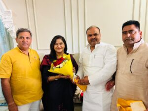 भाजपा नेता अभिषेक चौधरी गुर्जर समेत गुर्जर सद्भावना सभा के पदाधिकारियों ने प्रदेश मंत्री महामेधा नागर का किया सम्मान