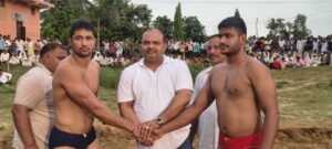 ग्राम कासमपुर खोला के ऐतिहासिक मेले में दो दिवसीय दंगल का शुभारंभ, भाजपा नेता अभिषेक चौधरी ने बढ़ाया पहलवानों का उत्साह