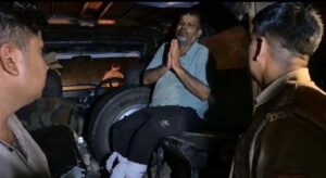 तितावी पुलिस और 10 हजार के इनामी बदमाश के बीच मुठभेड़, गोली लगने से बदमाश घायल