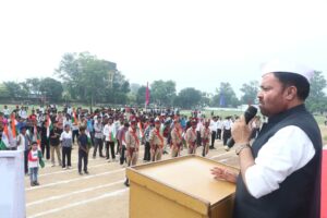 बिजनौर में 80वें स्वतंत्रता दिवस समारोह में मुख्य अतिथि रहे कैबिनेट मंत्री अनिल कुमार