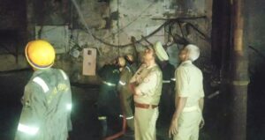मुजफ्फरनगर के ग्रीन एप्पल होटल में लगी आग, दमकल की तीन गाड़ियों ने पाया काबू